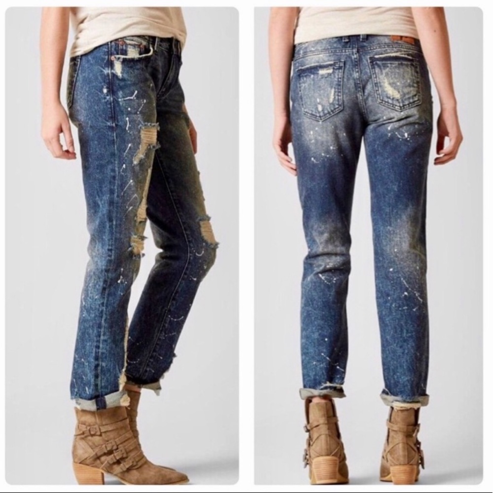 NWT Rock Revival Remix Slouchy Straight Jeans